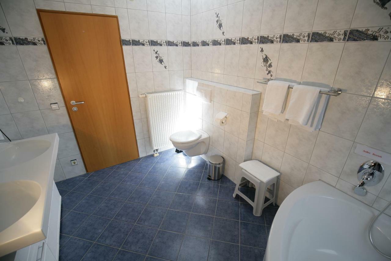 Göppingen Apartments Am Baronenwald מראה חיצוני תמונה